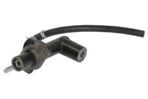 Glavni cilindar kvačila (15,9mm) odgovara: MAZDA 323 C V, 323 F V, 323 F VI, 323 P V, 323 S V 1.3-2.0D 05.94-01.01